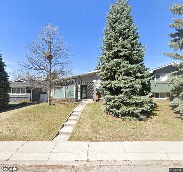 Street view of 113 Parkwood Place SE, Calgary
