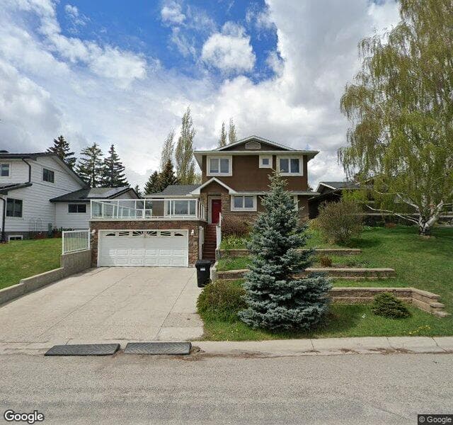 Street view of 282 Dalhurst Way NW, Calgary
