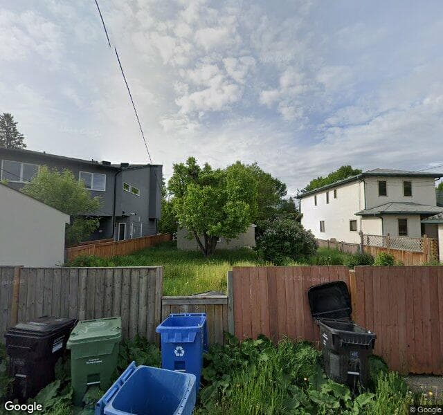 Street view of 438 15 Avenue NE, Calgary