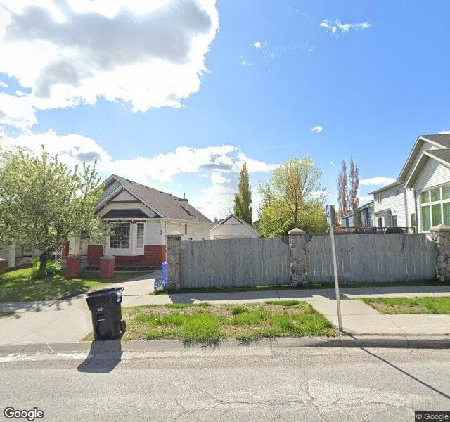 Street view of 29 Somerset Gate SW, Calgary