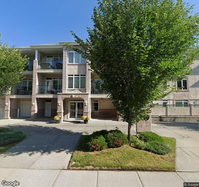 Street view of 206-910 70 Avenue SW, Calgary