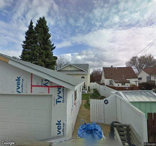 Street view of 425 22 Avenue NE, Calgary