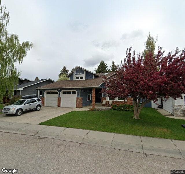 Street view of 856 Suncastle Road SE, Calgary