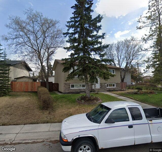 Street view of 1039 Penrith Crescent SE, Calgary