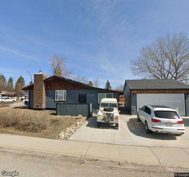 Street view of 1071 Lysander Drive SE, Calgary