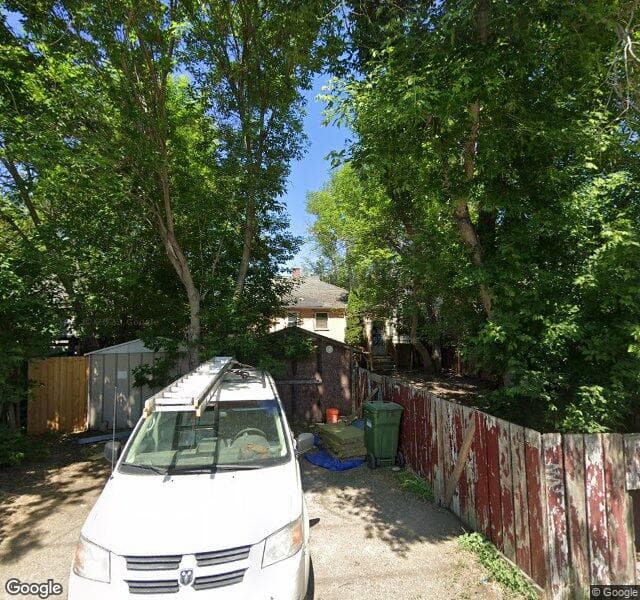 Street view of 515 17 Avenue NW, Calgary