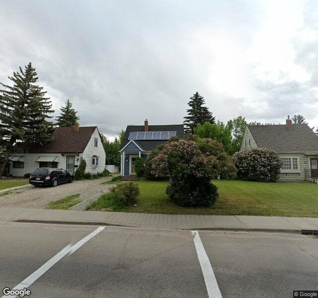 Street view of 410 19 Street NW, Calgary