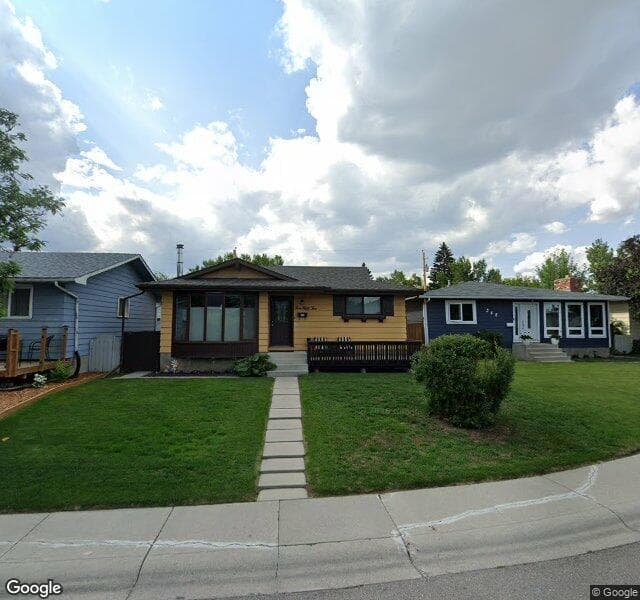 Street view of 252 Dovercrest Place SE, Calgary