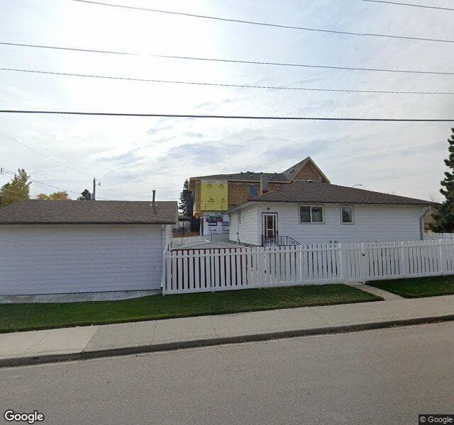 Street view of 3104 Kildare Crescent SW, Calgary