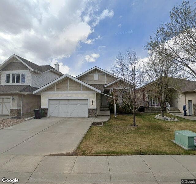 Street view of 924 Hope Way NW, Edmonton