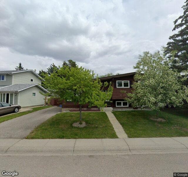 Street view of 428 Queen Charlotte Road SE, Calgary