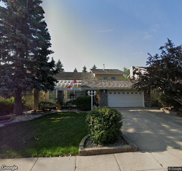 Street view of 9152 Oakmount Drive SW, Calgary