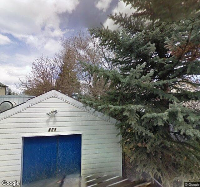 Street view of 427 22 Avenue NW, Calgary