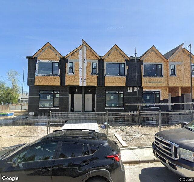 Street view of 2910 1 Street NW, Calgary