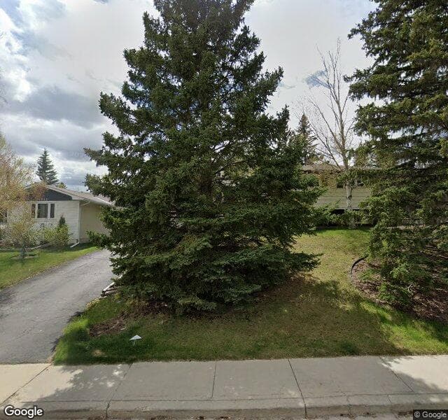 Street view of 4819 Dalhart Road NW, Calgary