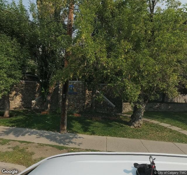 Street view of 102-2422 Erlton Street SW, Calgary