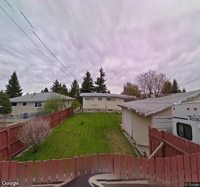 Street view of 1423 44 Street SW, Calgary