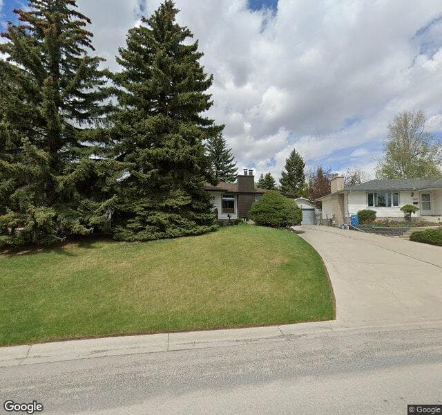 Street view of 254 Dalhurst Way NW, Calgary