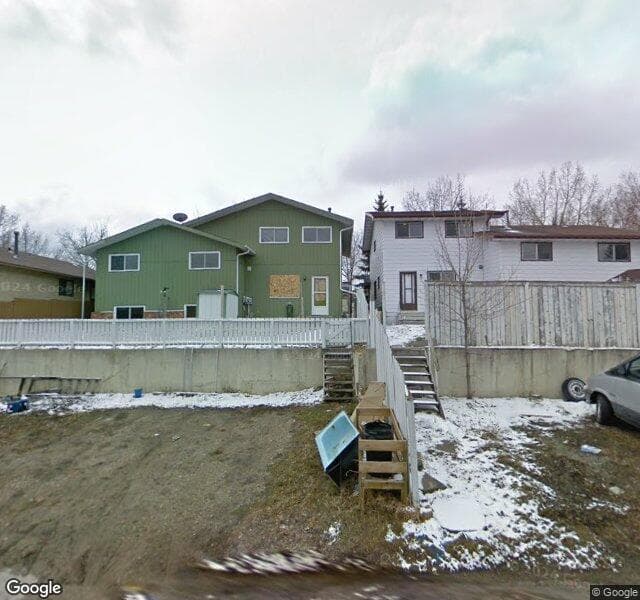Street view of 1094 Berkley Drive NW, Calgary