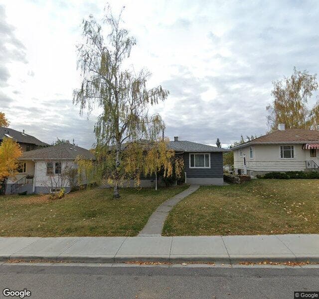 Street view of 1939 25 Avenue SW, Calgary