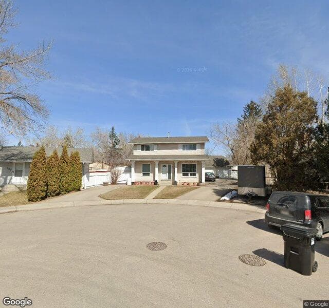 Street view of 304 Lynnview Way SE, Calgary