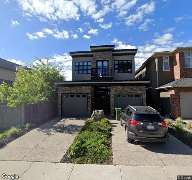 Street view of 629 27 Avenue NE, Calgary