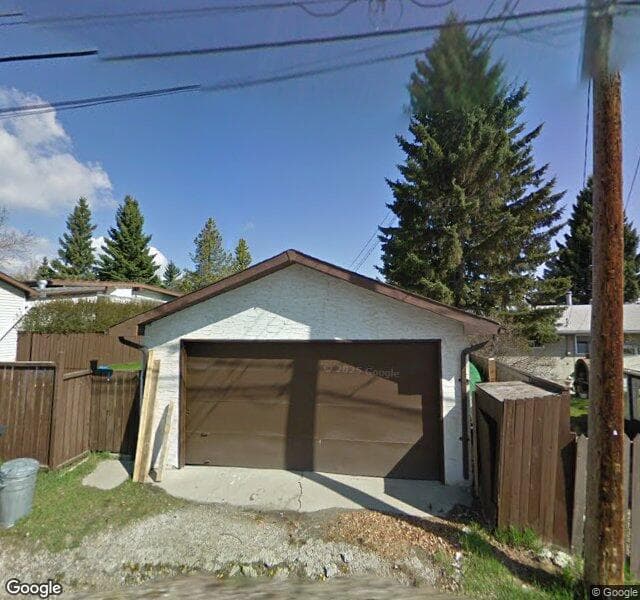 Street view of 827 72 Avenue NW, Calgary
