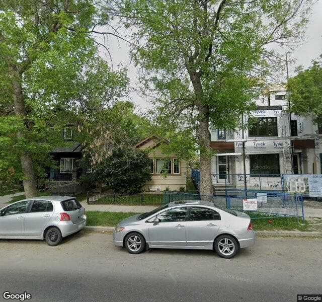 Street view of 429 10 Street NE, Calgary