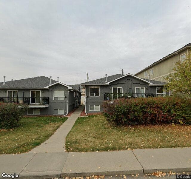 Street view of 2-2207 28 Street SW, Calgary