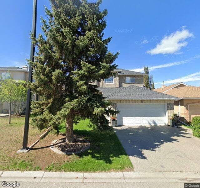 Street view of 39 Mount Assiniboine Circle SE, Calgary