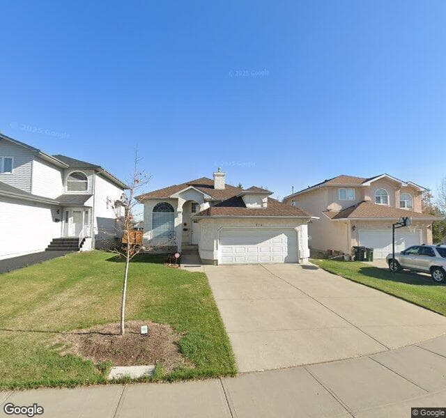 Street view of 914 Ormsby Wynd NW, Edmonton