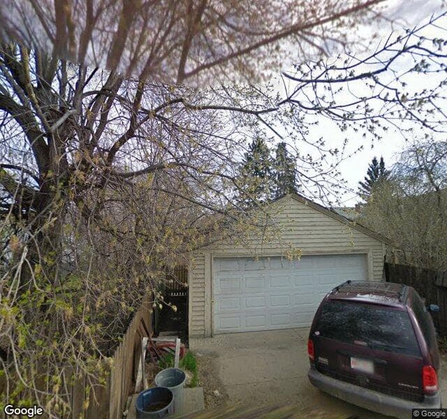 Street view of 205 26 Avenue NE, Calgary