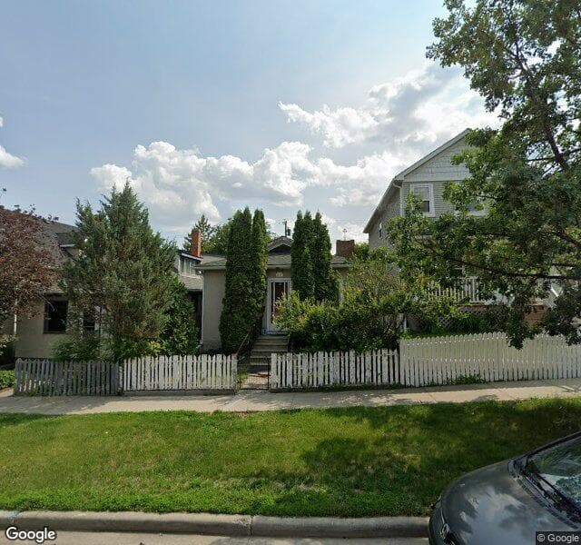 Street view of 917 20 Avenue SE, Calgary