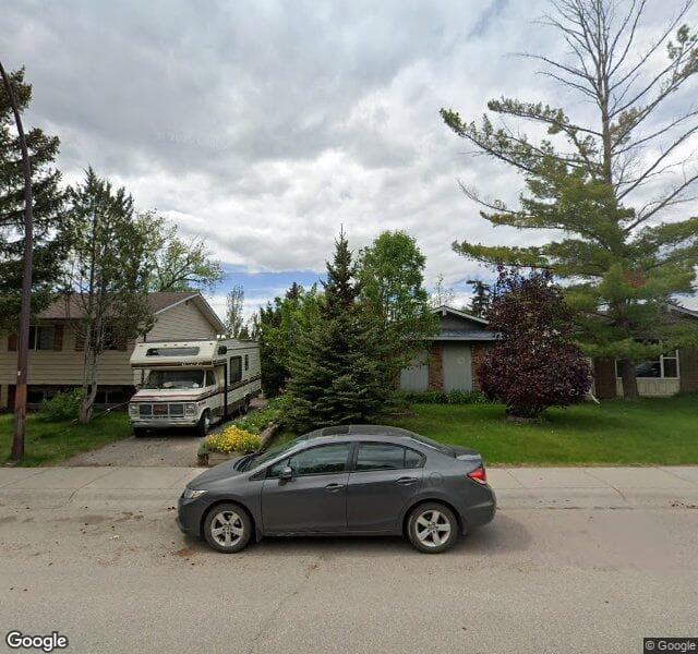 Street view of 431 Queen Charlotte Drive SE, Calgary