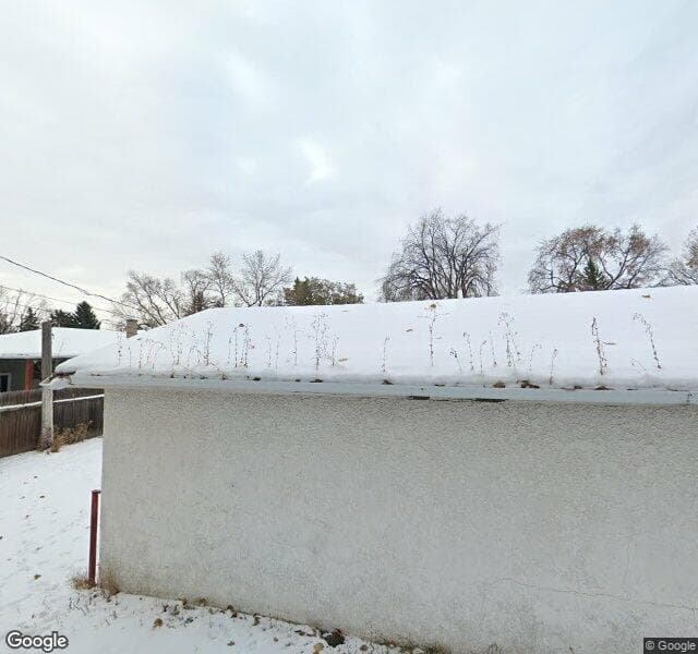 Street view of 936 40 Avenue NW, Calgary
