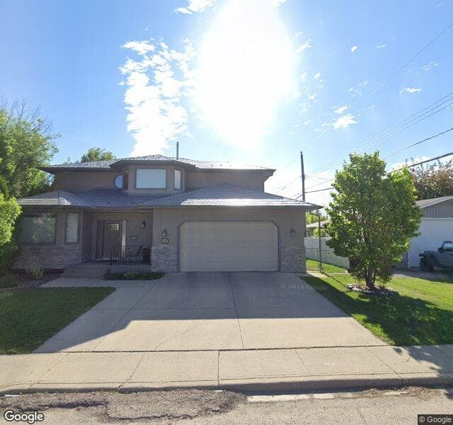 Street view of 2712 4 Street NE, Calgary