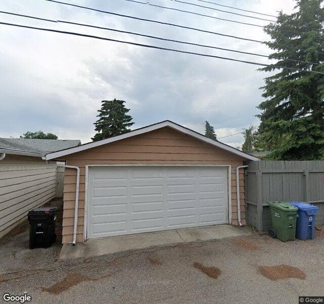 Street view of 1002 Lake Arrow Way SE, Calgary