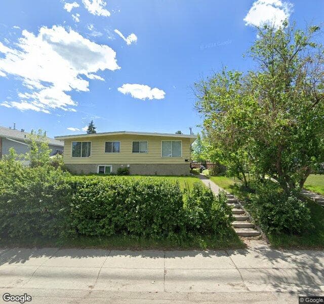 Street view of 529 Blackthorn Road NE, Calgary