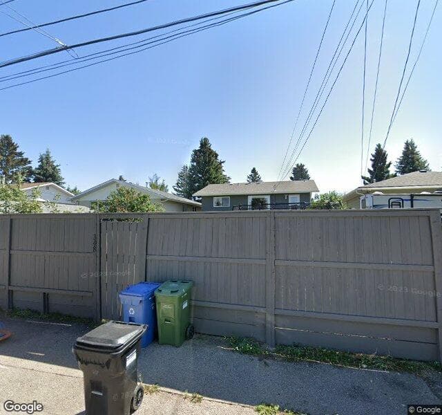 Street view of 348 Glamorgan Place SW, Calgary