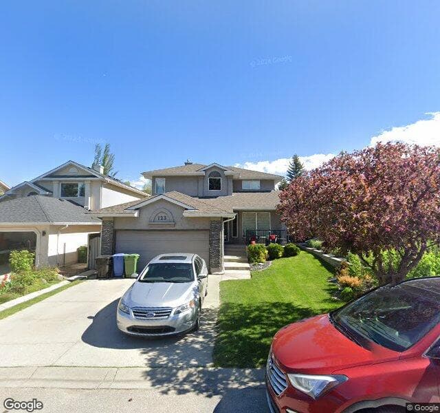 Street view of 123 Mount Assiniboine Circle SE, Calgary