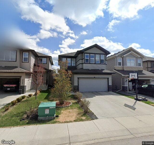 Street view of 3344 Hilton Crescent NW, Edmonton