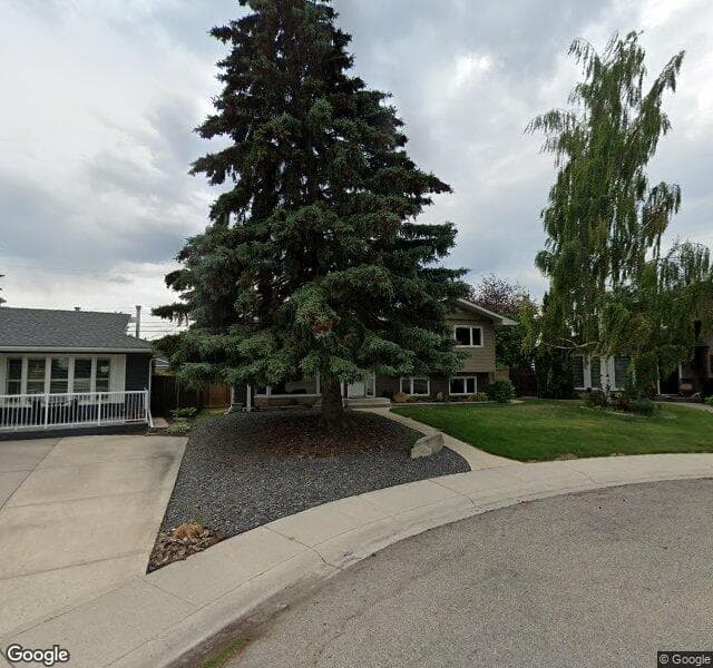 Street view of 995 Lake Arrow Way SE, Calgary