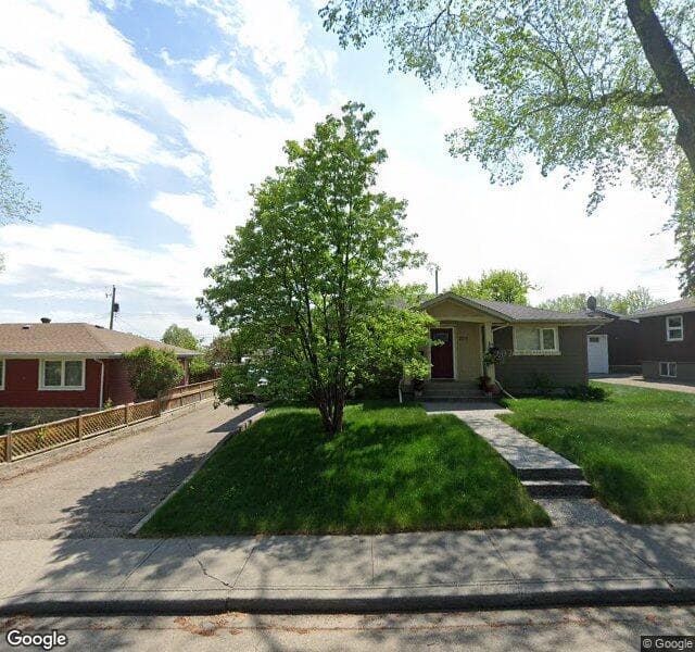 Street view of 219 Hawthorn Drive NW, Calgary