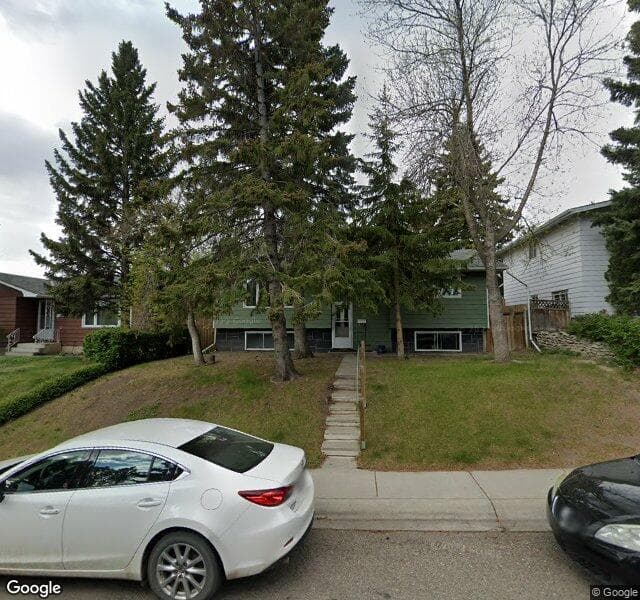 Street view of 123 Huntcroft Place NE, Calgary