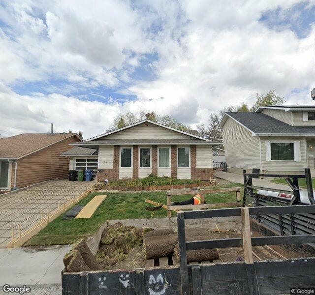Street view of 39 Edgehill Drive NW, Calgary