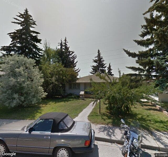 Street view of 11 Stanley Crescent SW, Calgary