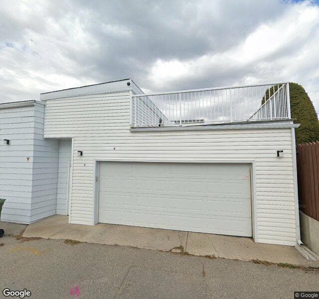 Street view of 528 Hunts Crescent NW, Calgary
