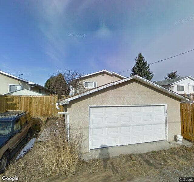 Street view of 452 Huntington Way NE, Calgary