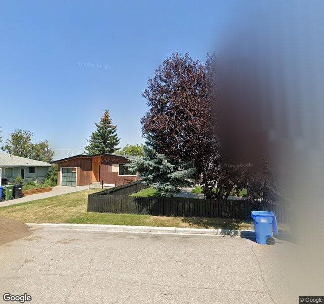 Street view of 524 Scarboro Avenue SW, Calgary