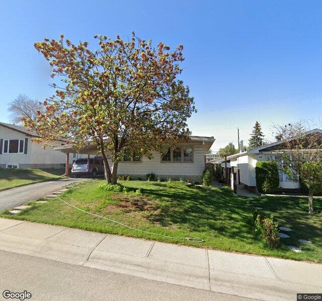 Street view of 620 71 Avenue NW, Calgary